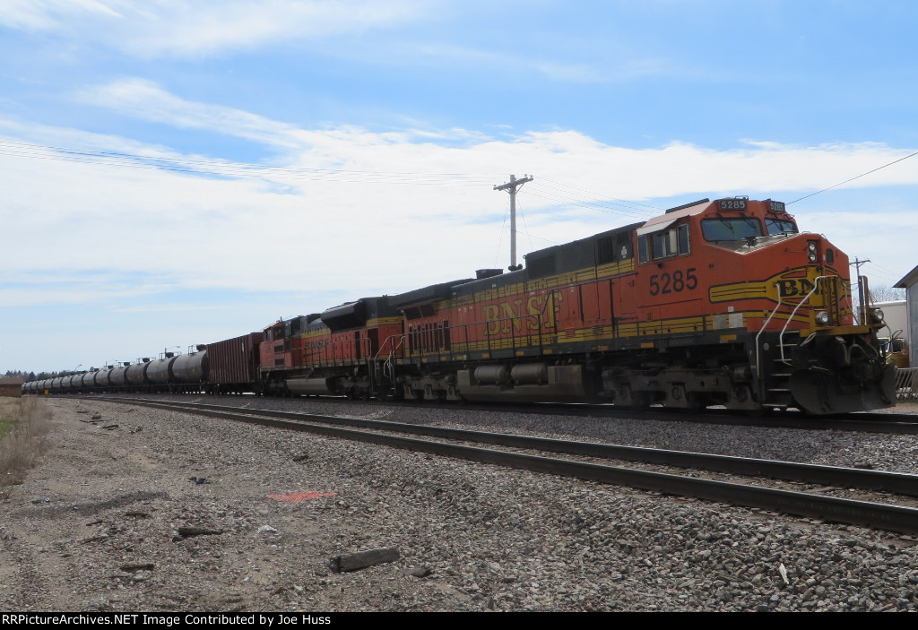 BNSF 5285 DPU